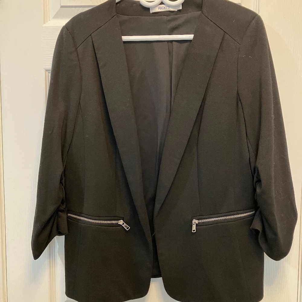 Women’s Suit Jacket/Blazer